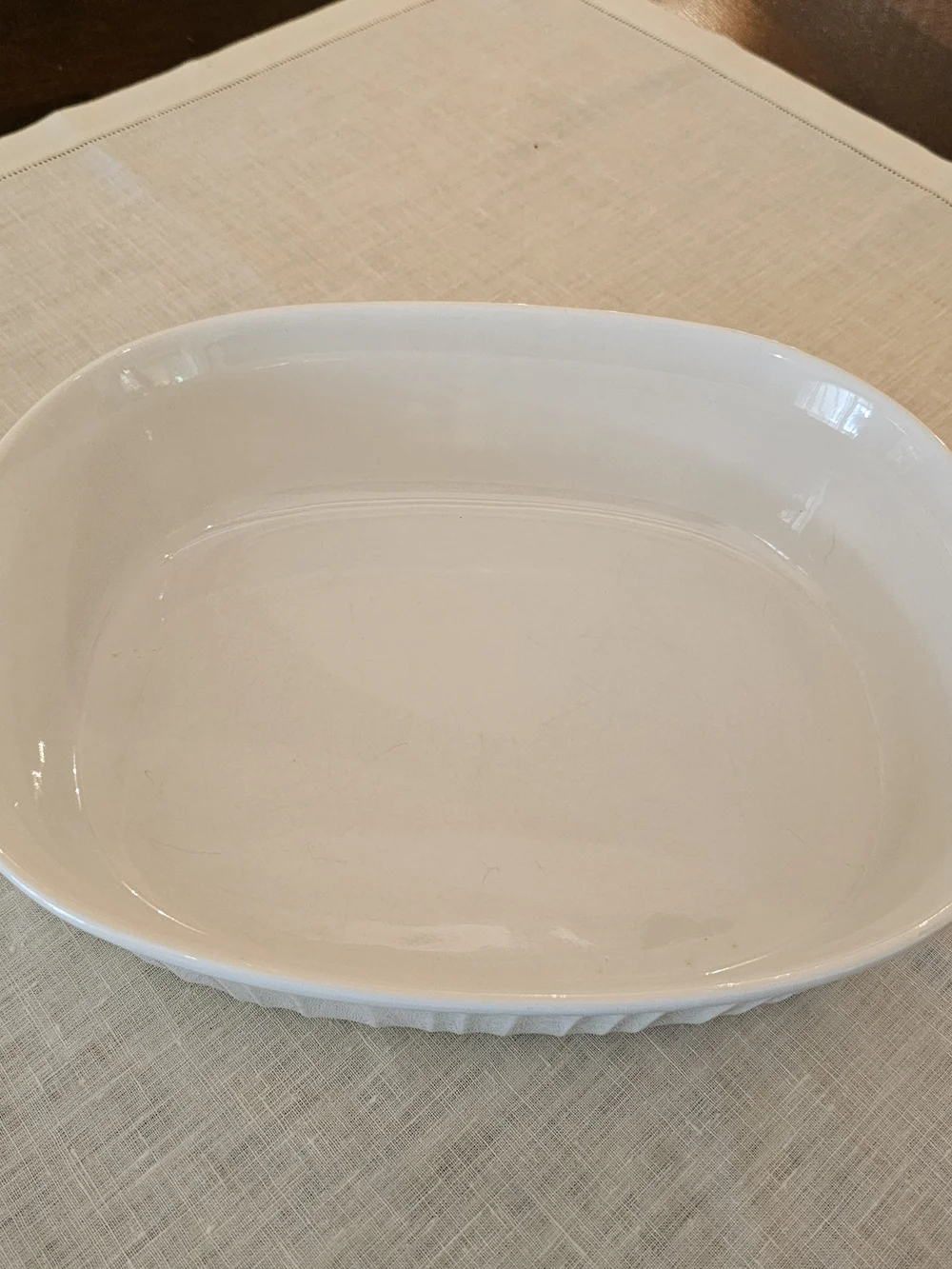 CorningWare French White Stoneware Oval Casserole Dish w/ Glass Lid ~ 1-1/2 Qt